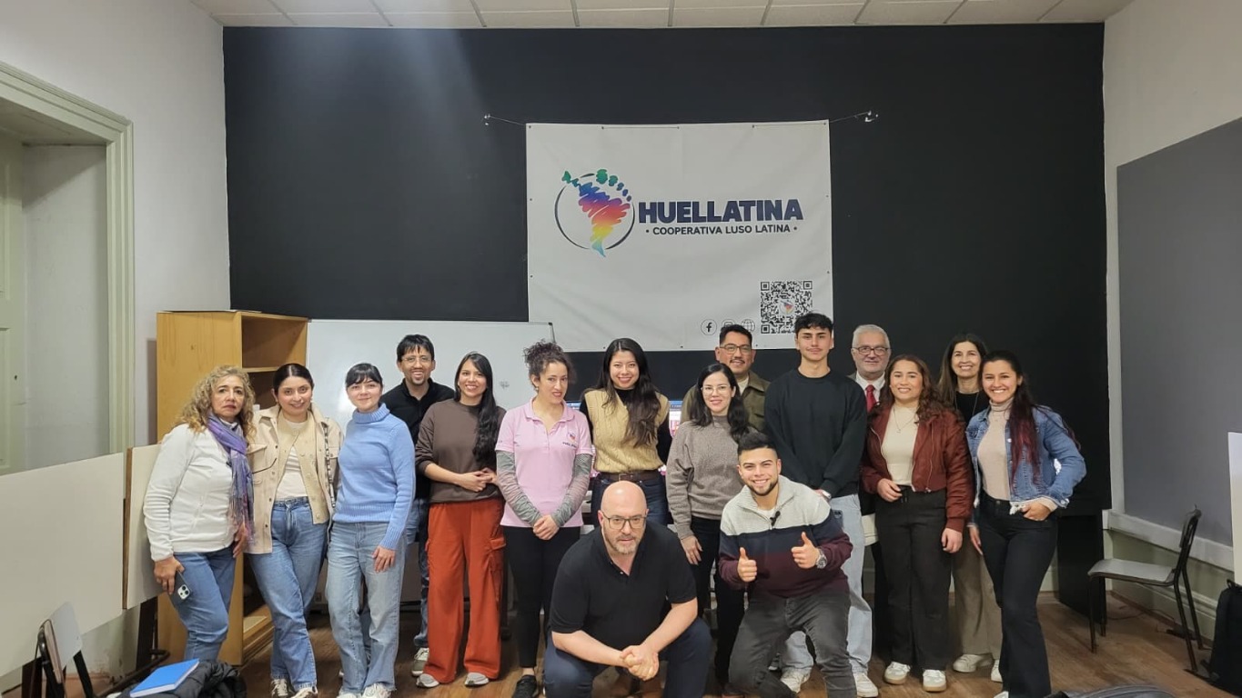 Encuentro de la comunidad de Huellatina en Porto